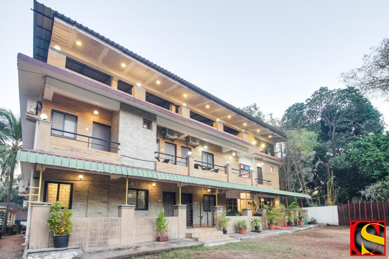 Candolim Sands Hotel ภายนอก รูปภาพ