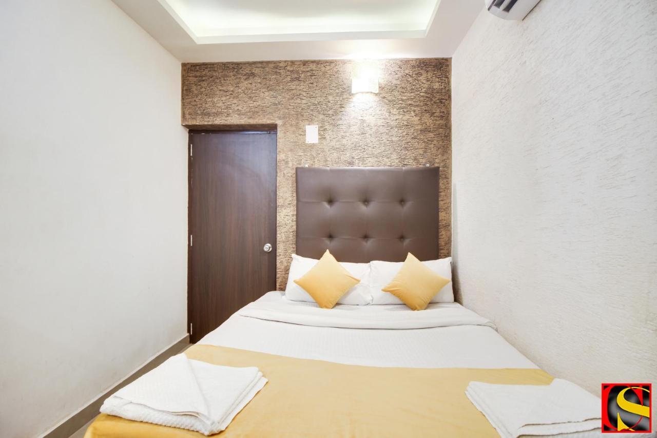 Candolim Sands Hotel ภายนอก รูปภาพ